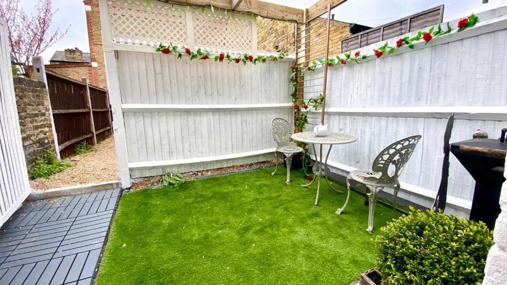Modern And Cosy Studio Flat London Exterior foto